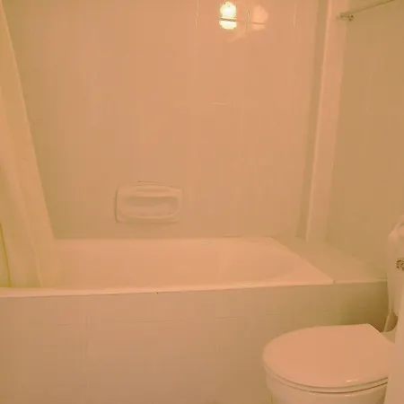 ماريلا الفندقية 3* Polis