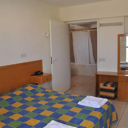 Apartahotel Mariela Polis