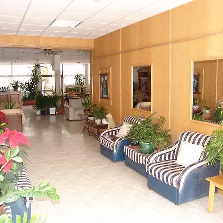 Mariela Apartahotel