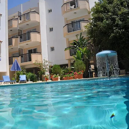 ماريلا الفندقية Polis