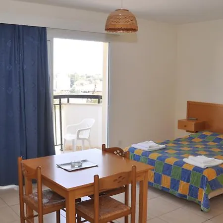 Mariela Apartahotel Polis
