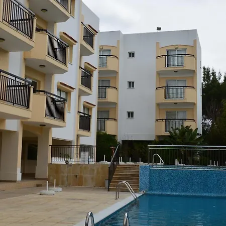 Mariela Apartahotel
