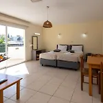 Mariela 4* Polis