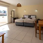 Mariela 4*