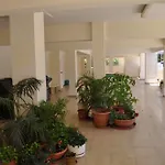Mariela Aparthotel