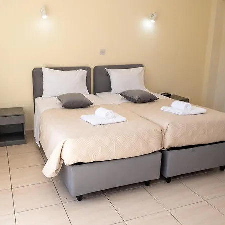 Apart-hotel Mariela 4*