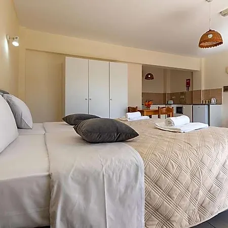 Aparthotel Mariela Polis