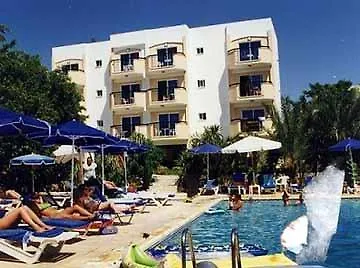Mariela Aparthotel