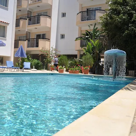 Lejlighedshotel Mariela Polis