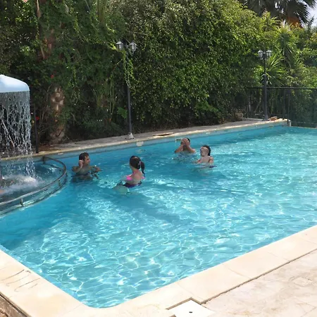 Mariela Lejlighedshotel 3*