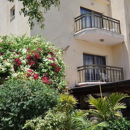 Hotel apartamentowy Mariela