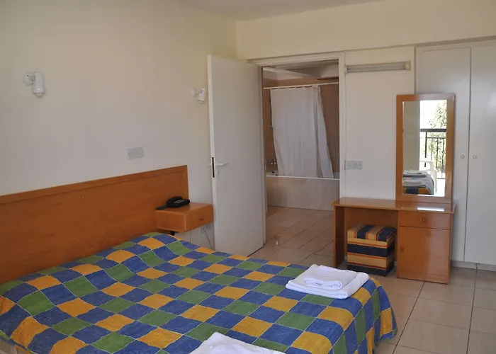 Aparthotel Mariela Polis