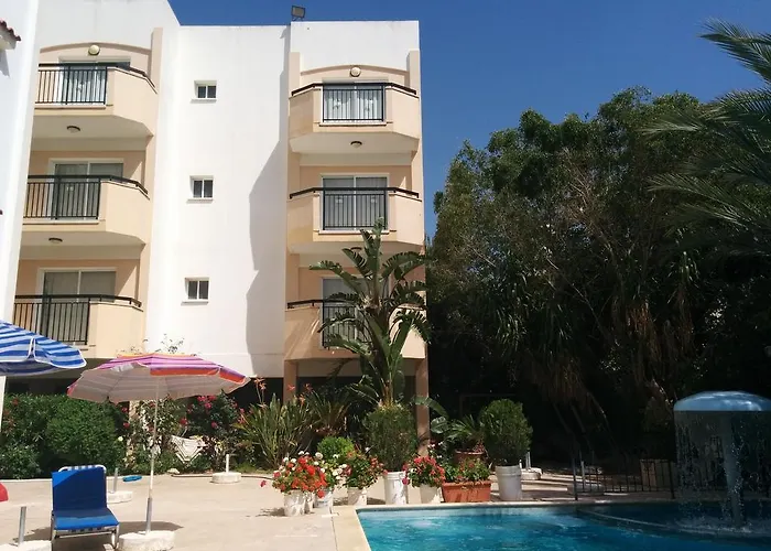 Aparthotel Mariela Polis