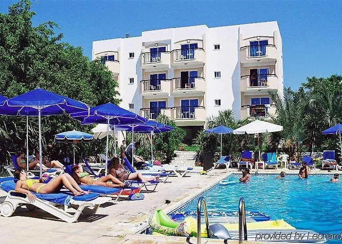 Aparthotel Mariela Polis