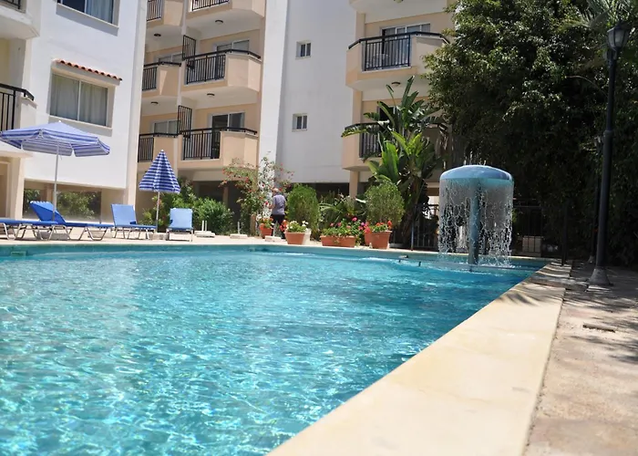 Aparthotel Mariela Polis